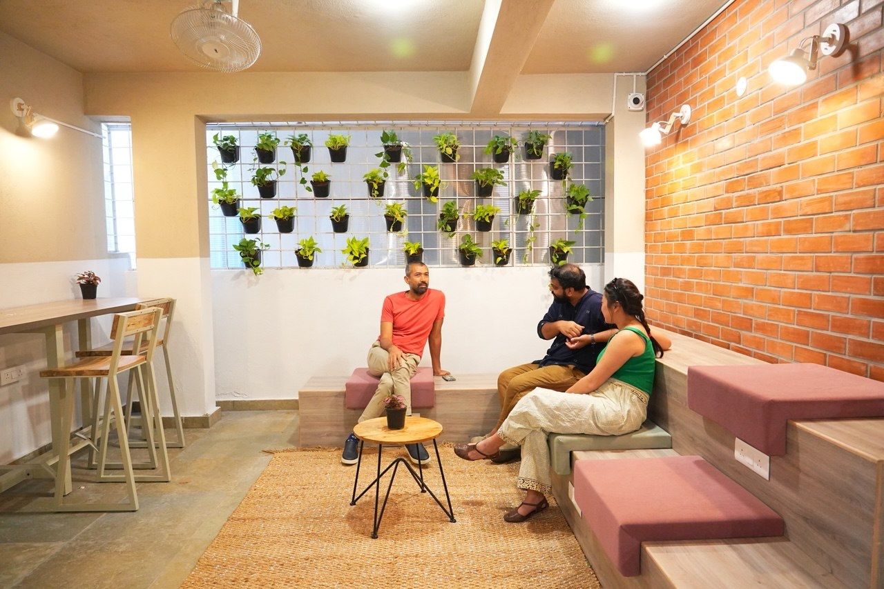 Ming Xia H. with the Draper Startup House India team in Bangalore