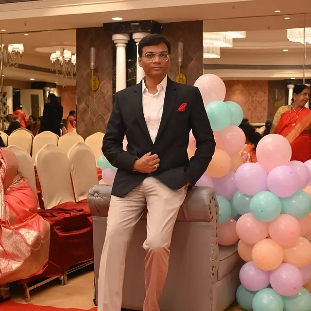 Dr Harshal Khade