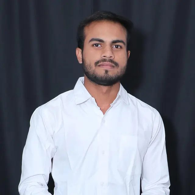 Nikhil Saxena