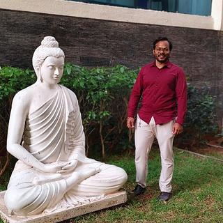 Dr. Ram Samsani