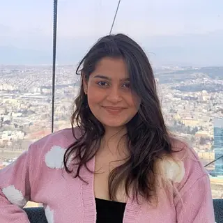 Sakshi M