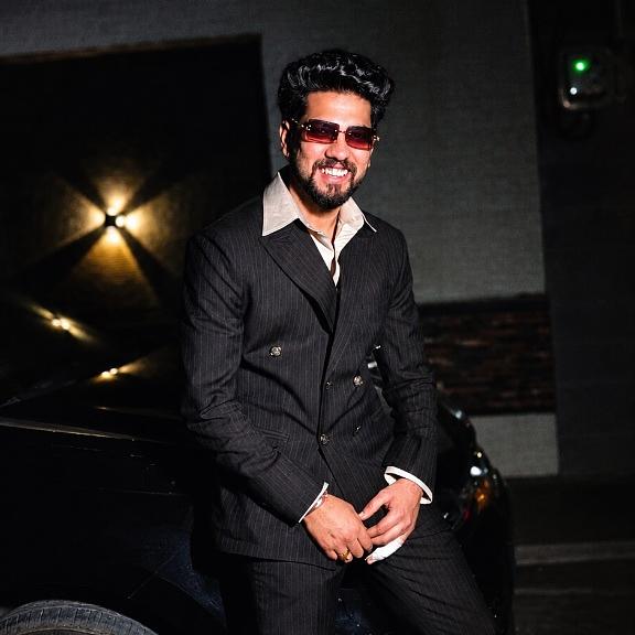 Vaibhav  Walia