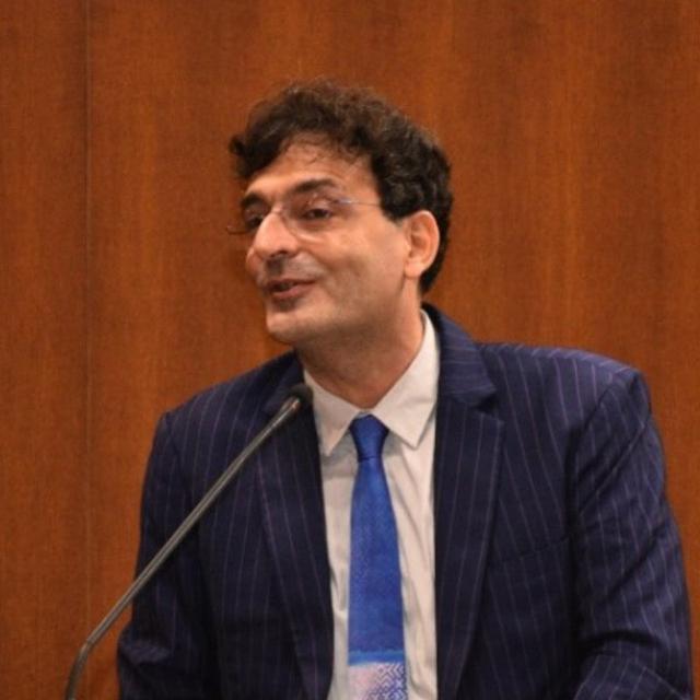 Piruz Khambatta