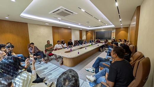 Snapshot from eChai Social with Hari Balasubramanian
