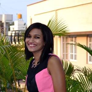 Nidhi Pathak -                    Am a wise & free spirited city chick, luvs creative stuff & am a media enthusiast,               Communication professional. Founder of a Community for moms, 'MomzSpace'