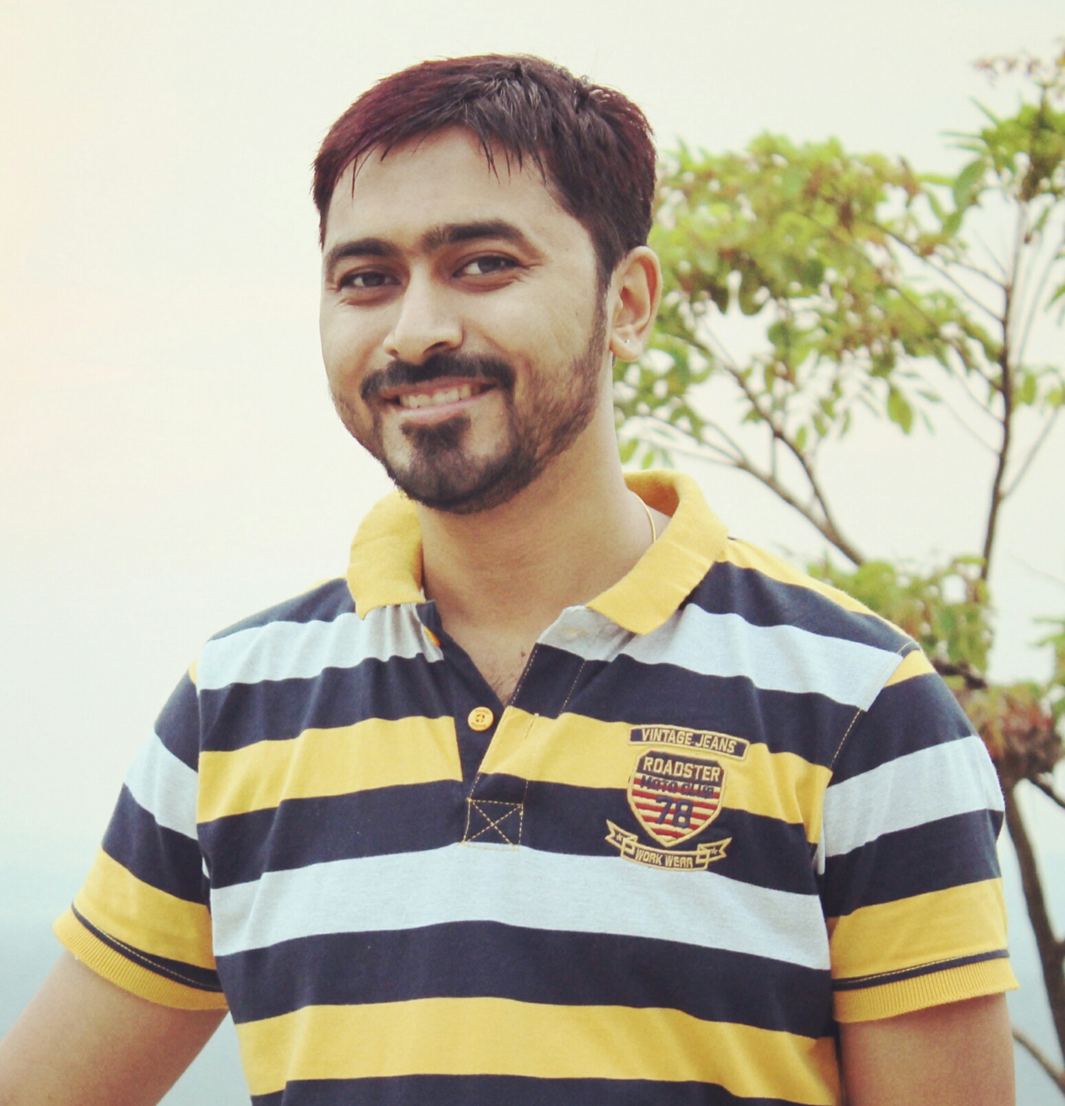 Harshwardhan Kusumakar - Myself Harshwardhan, am a digital marketer, a gamer, music lover, reader and a good listener. I have passion for marketing websites since 8 long years.