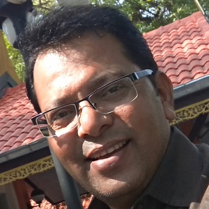 Manish Patel - Pioneer for Internet / Web services at Vadodara 1995, & on....Web design / e-commerce.