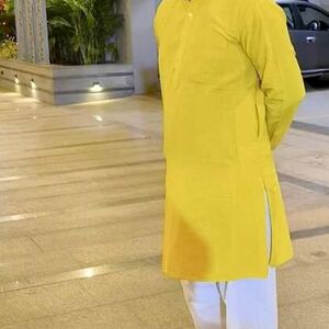 Jignesh Solanki - Hi I'm an Architect by profession and entrepreneur by choice. 