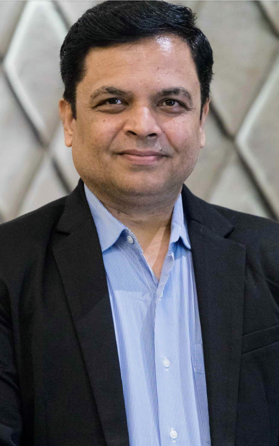 Vijaykumar Dubey - Ex Banker Turned Entrepreneur. New Age Barcoding System Integrator with AIDC devices 