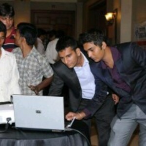 Mayank Soni - Start-up enthusiastic and story lover, currently working on my dream Oyprice.com 