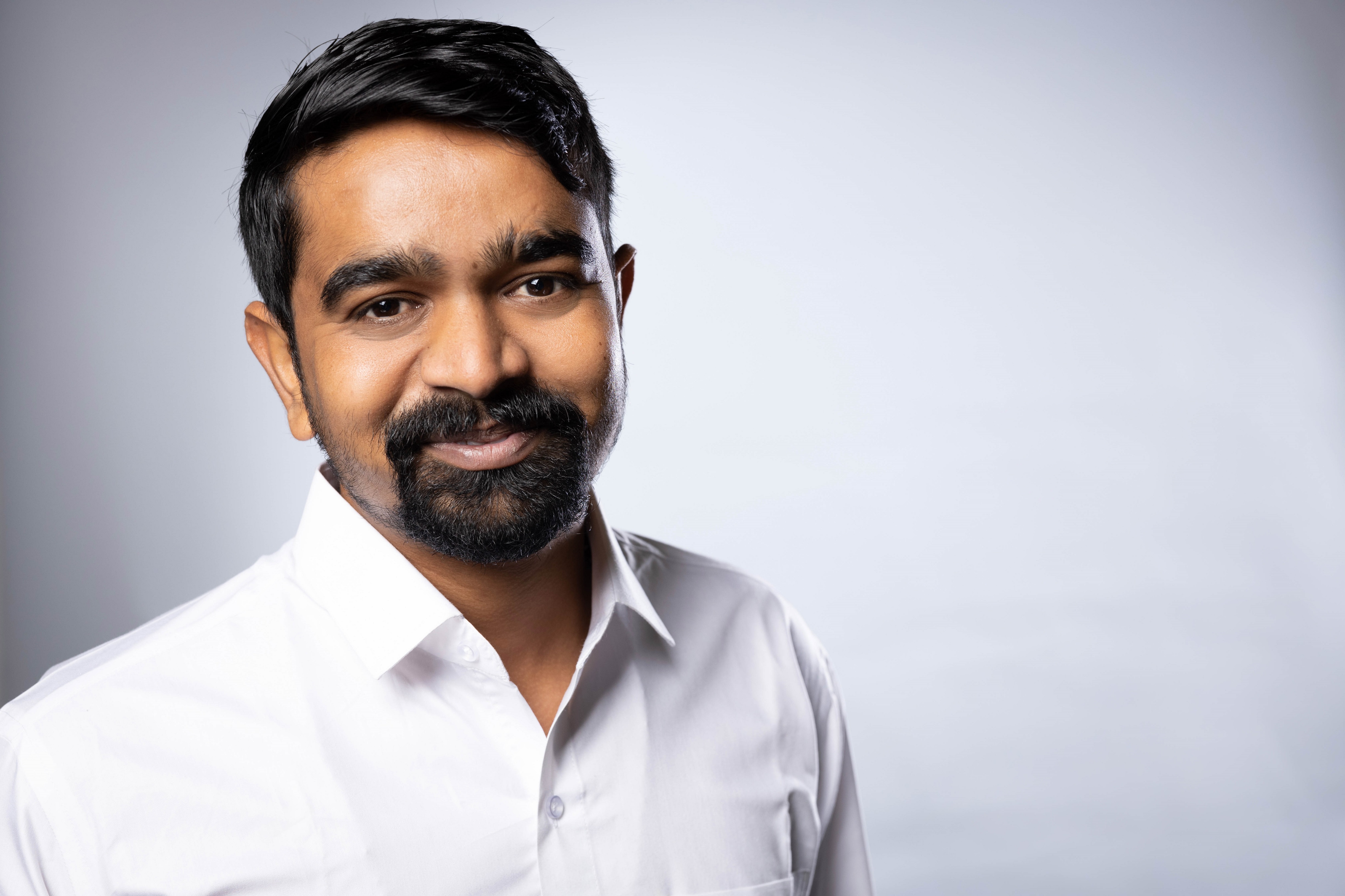 Kishan Kanani - Freelance Product Designer | UI/UX & AI-Driven Experience Designer | Website & Graphic Designer | 10+ Years of Innovation in AI-Enhanced Design
