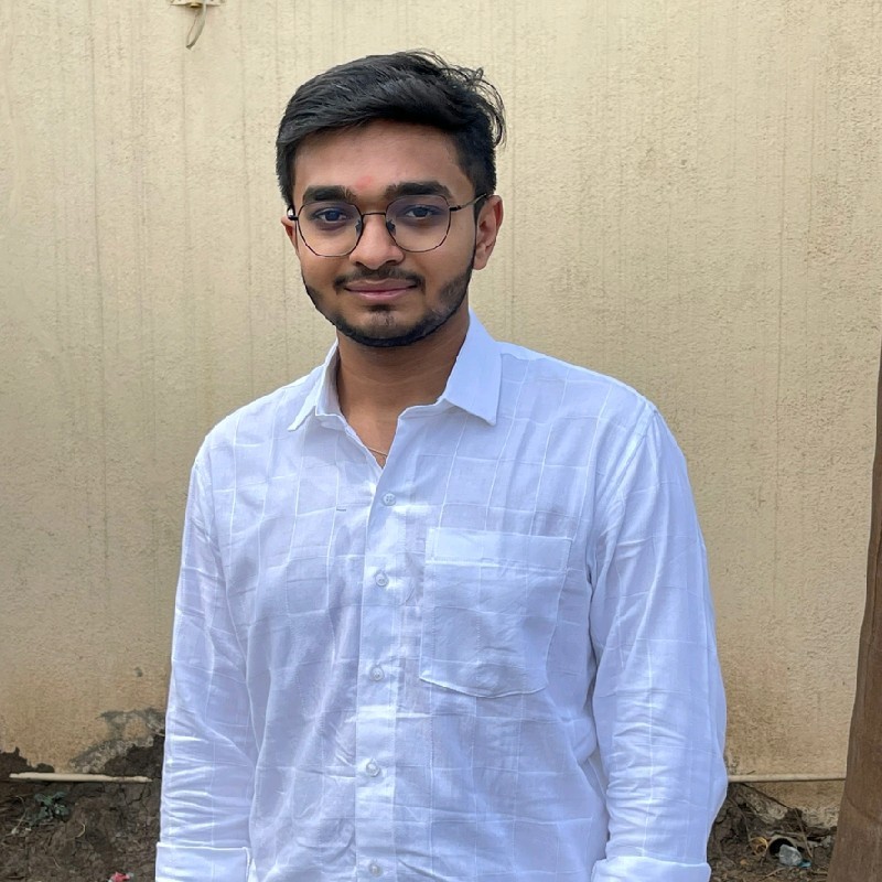 Abhishek Akbari - Co-founder Avrut Solutions 