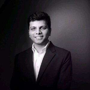 Dhananjay Jain - Portfolio Analyst