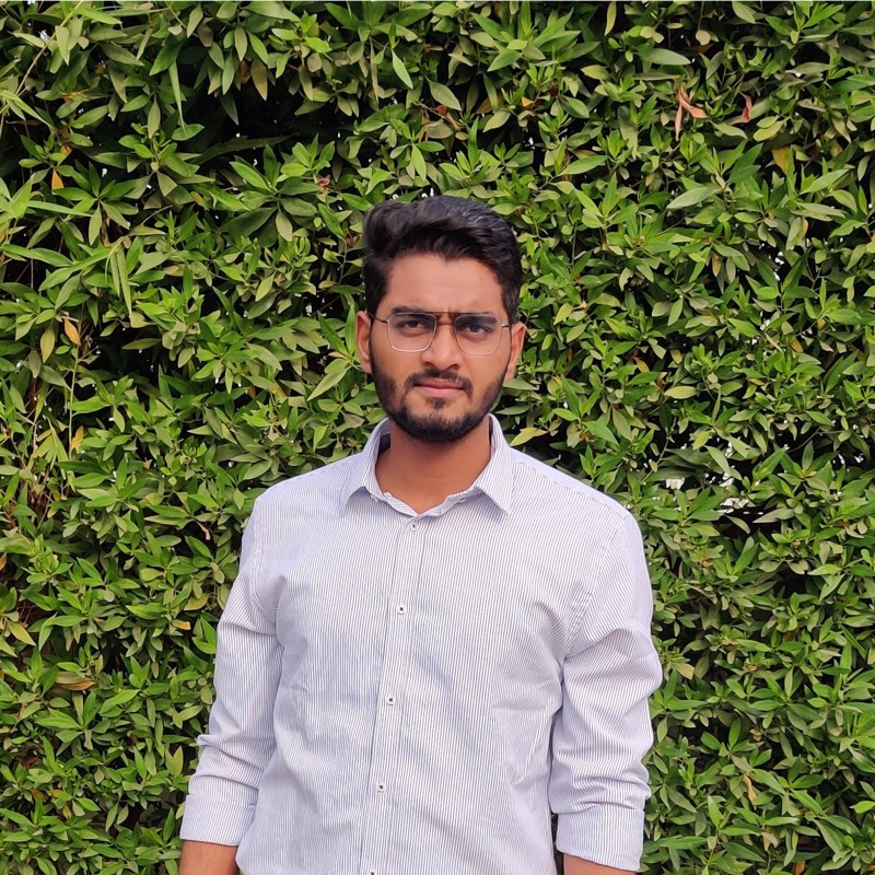 NIKUNJ DHOLARIYA - Founder-AppIntel Tech