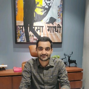 AYUSH DESAI - Co-founder & CEO, Customerlab