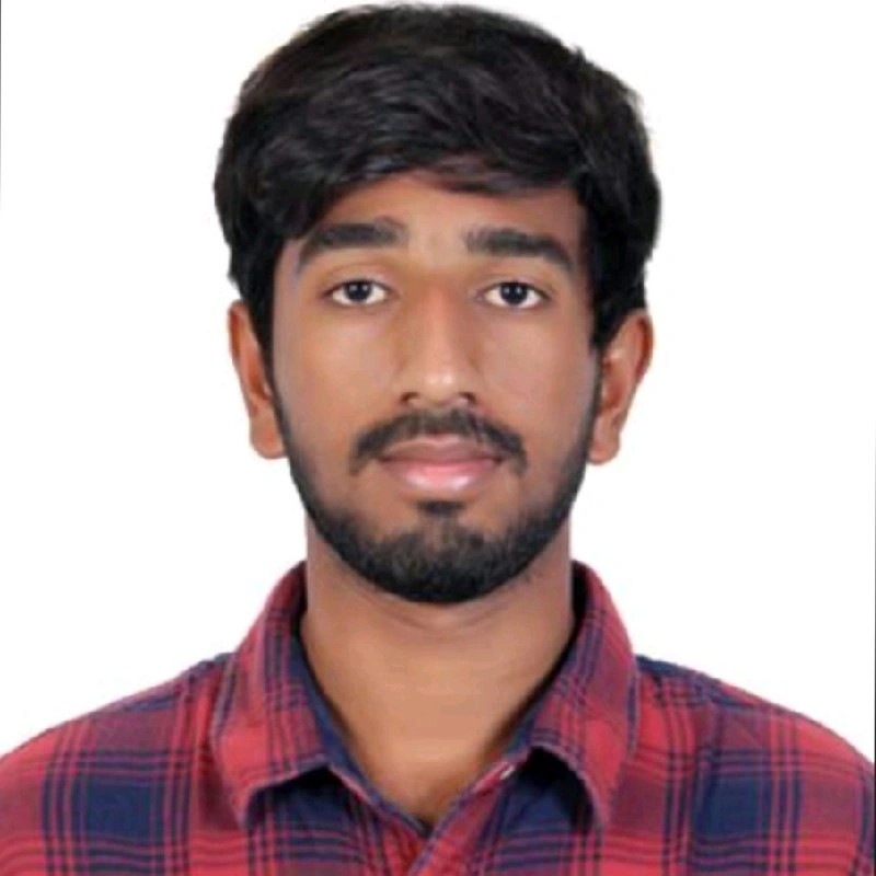 VIVEK REDDY - Business Student 