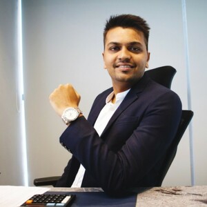 Ravi Patel - Founder Earthlink Technologoes