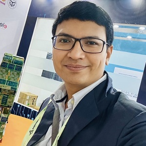 Vipul Prajapati - Founder Universum Solutions. Sigma E Systems.