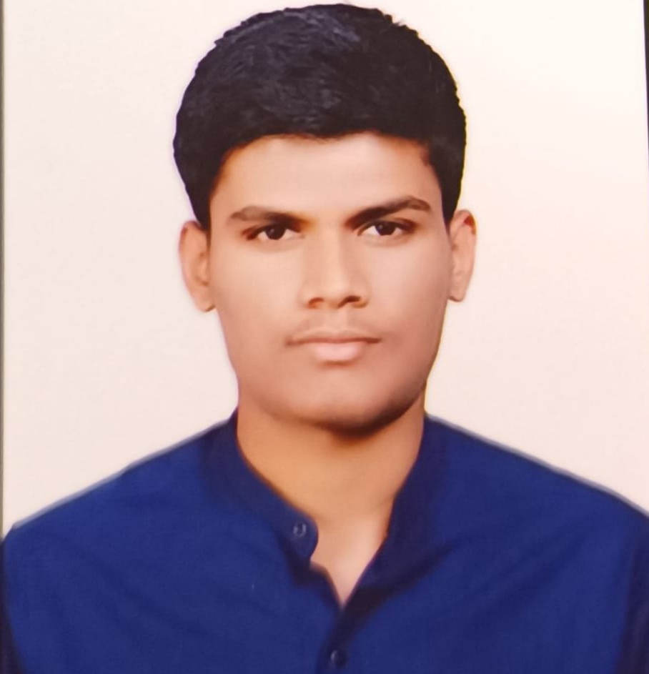 Shantanu Khalangre - 3rd year student at AISSMS IOIT