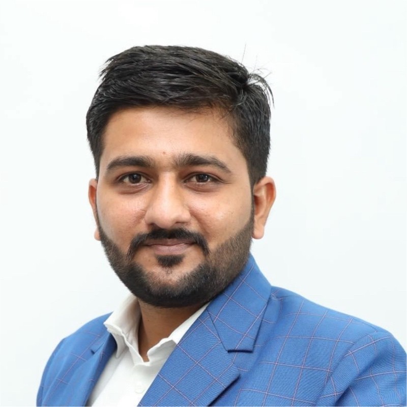 Sandeepsingh Sisodiya - CEO - AppsRow  👔 IT Sales Coach | Speaker | IIM-Indore