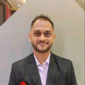 Mehul Jain - Lead, uni cards