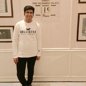 Mayank Shugani - startup founder NextUp.