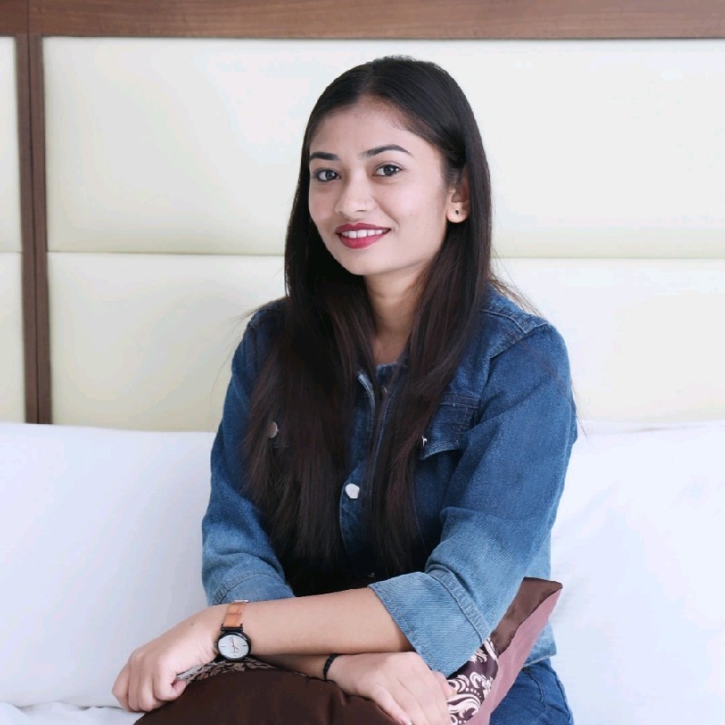 Riddhi Mungala - Web Designer