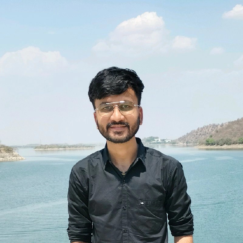 Yash Solanki - Frontend Developer, 7Span