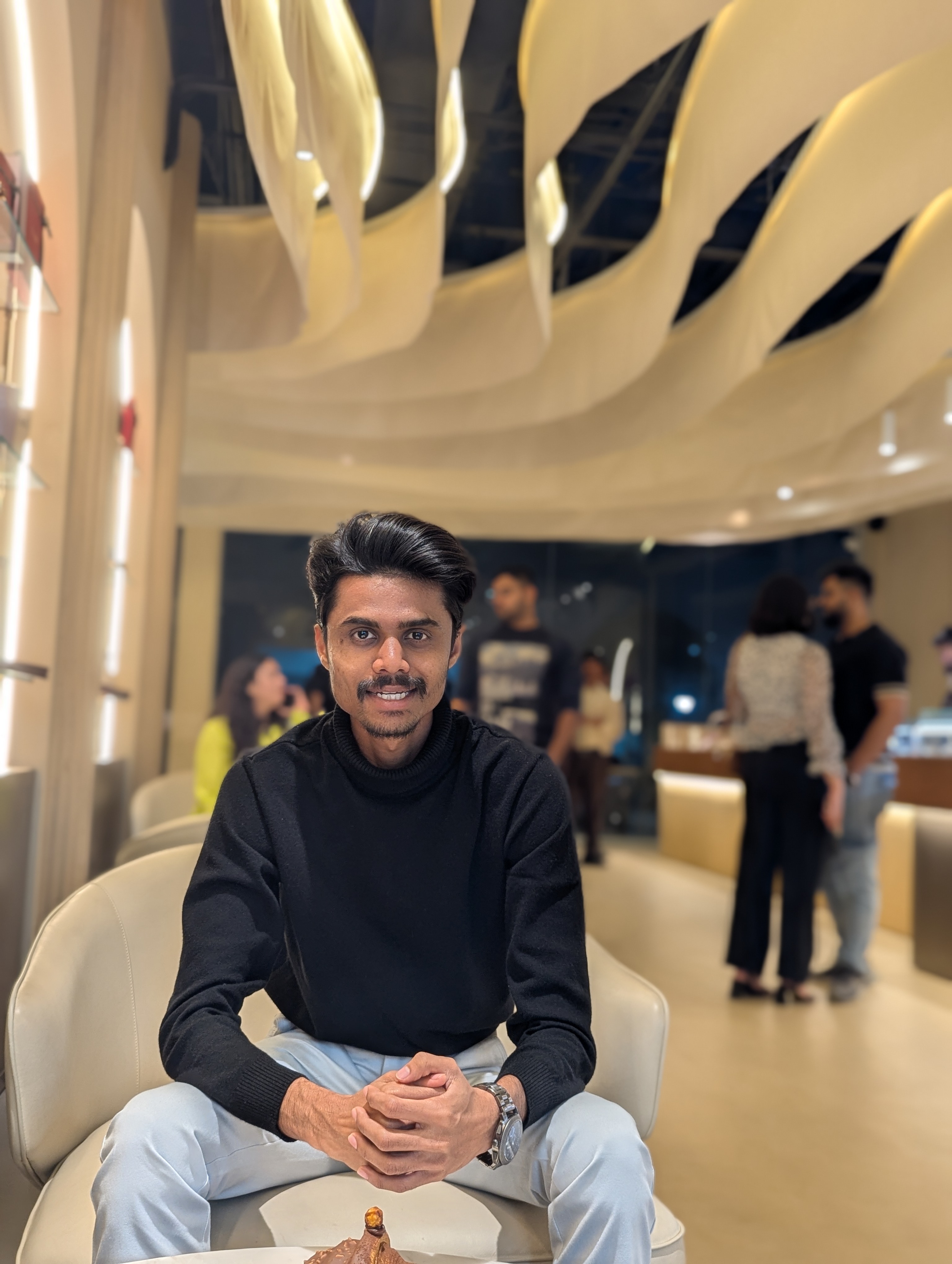 Dhruv Parmar - LinkedIn & Personal Branding Marketer