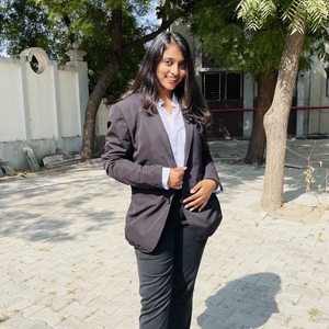 Alisha Zaveri - Software Engineer, Momentum91