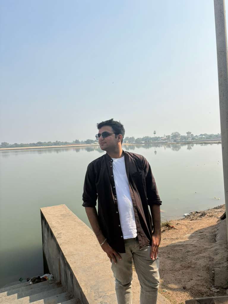 Jayesh Hardasani - Software engineer at peerbits 