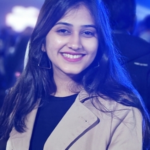 Nency Bamnolia24 - Assistant manager