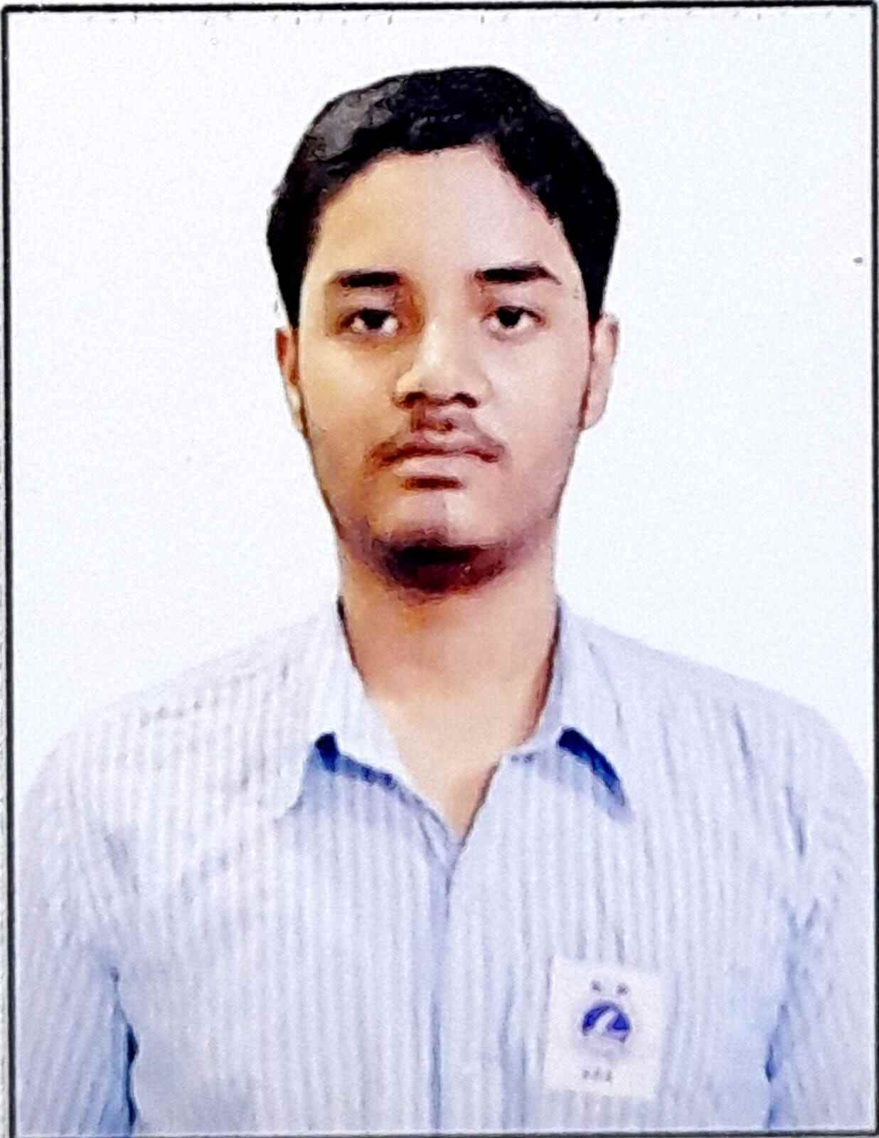 Akshat Suryvanshi - Founder, DineVibe