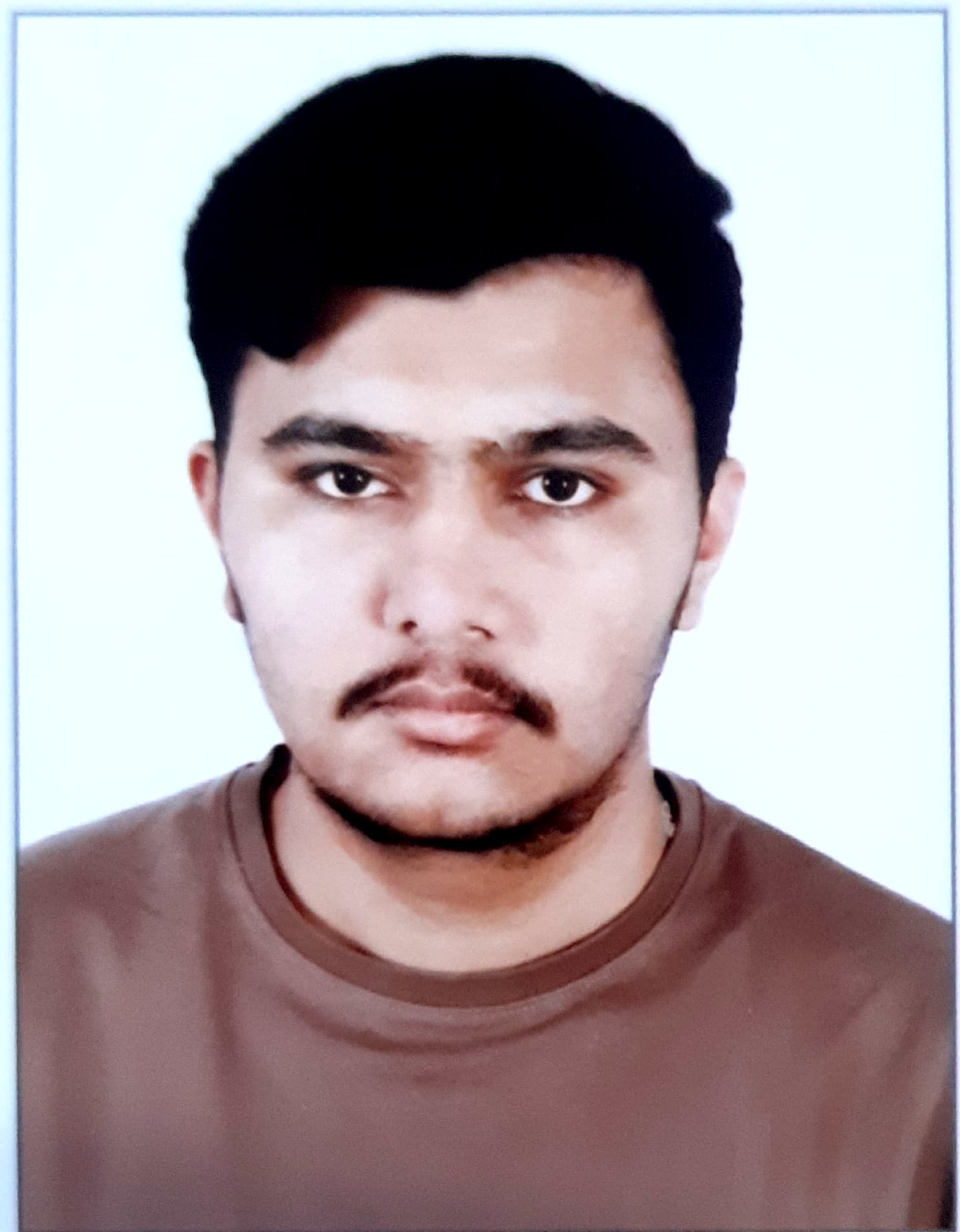Het Thakker - Student of MBBS
