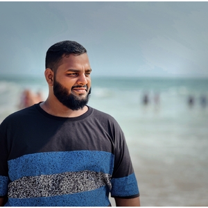 Safwan Khan - Founder, reviewlyze.in