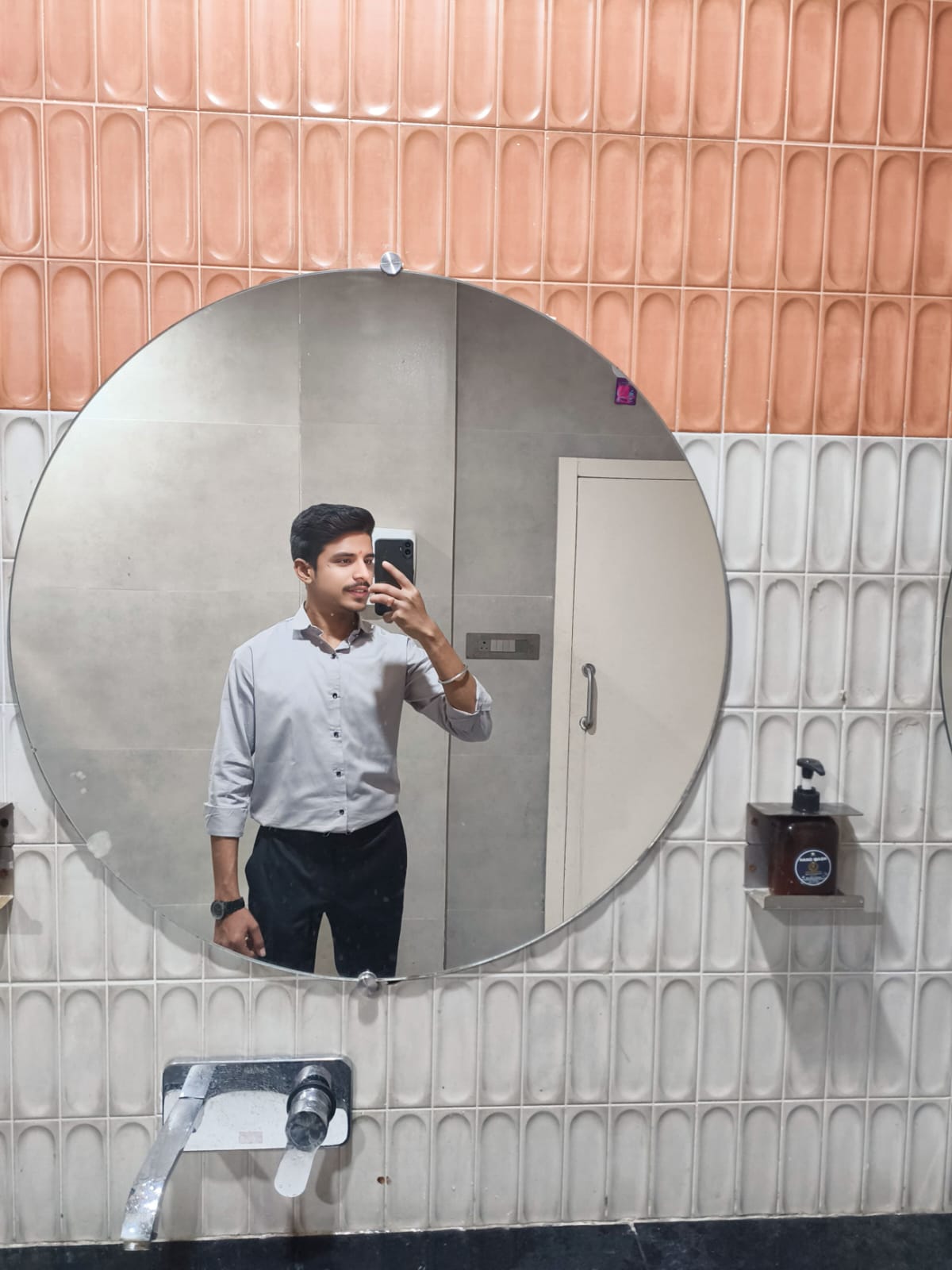 Apurv Vasaniya - MCA Underwriter at Aud-Va solution