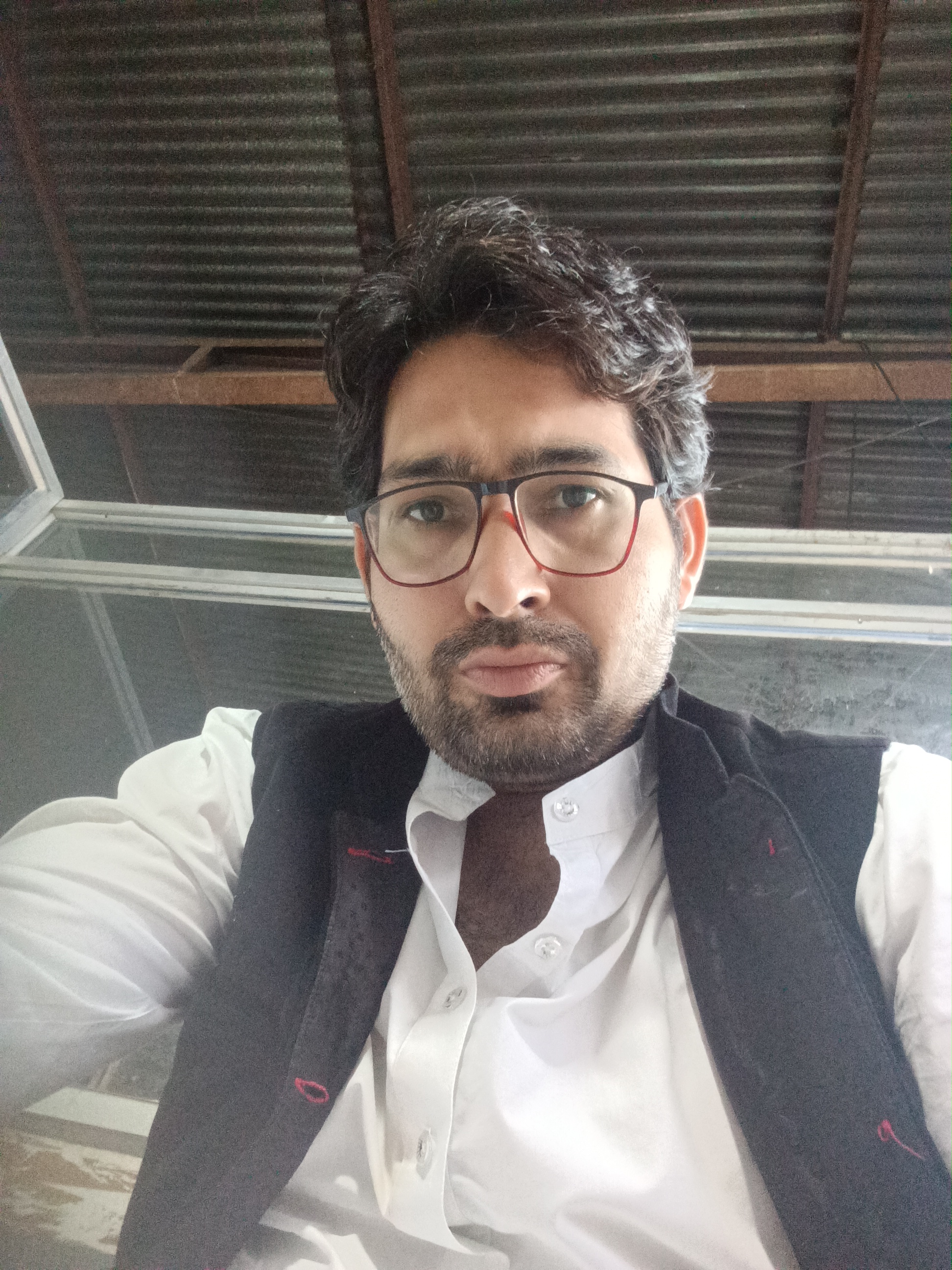 Ahmed Raza - Rajasthan travels & cargo