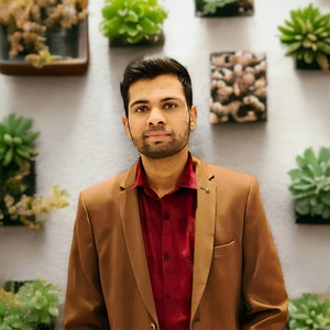 Adv Apoorav singh panwar - Corporate Lawyer