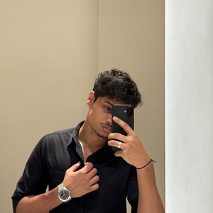 varad suryawanshi - Founder of quantum growth