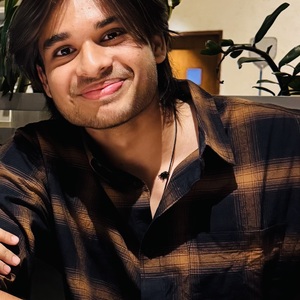 Om Patel - BBA(HONOURS) Student at SKIPS University 