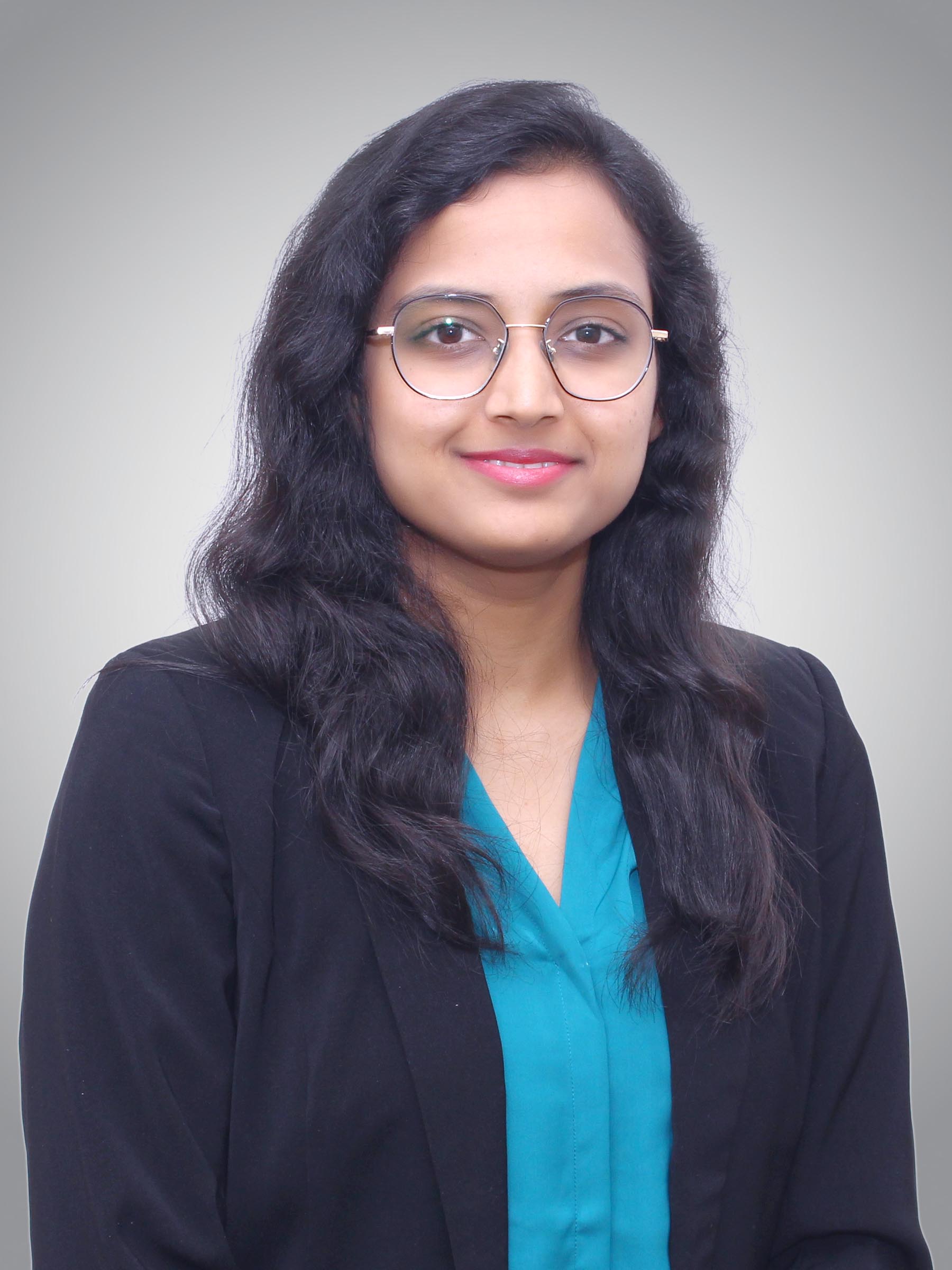 Nimisha Agarwal - Lawyer
